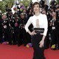 Paz Vega montée des marches