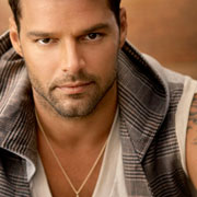 Ricky Martin dit tout dans ses mémoires