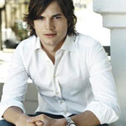 Mon Oncle Charlie : Ashton Kutcher sur le point de remplacer Charlie Sheen !