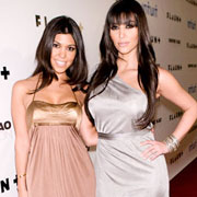Kourtney et Kim Kardashian arrêtées!