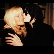 Paris Jackson tweete une photo de ses parents, trois ans après la mort du King of Pop