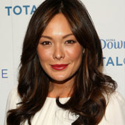 Lindsay Price, de Beverly Hills, est enfin fiancée !