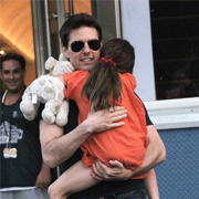 Tom Cruise et Suri font une balade en hélicoptère