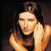 Laura Pausini : La chanteuse est enceinte de son premier enfant !