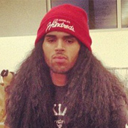 Chris Brown change de look capillaire !