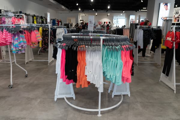 TERRANOVA marque de pret a porter pour femmes hommes et enfants respirant la joie de vivre italienne ouvre sa premiere boutique en Tunisie a Tunis City